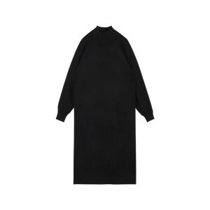 ชุดเดรสยาวถักนิตติ้งสไตล์สตรีทสำหรับผู้หญิง ชุดชั้นในสีดำ ชุดฤดูใบไม้ร่วง 2025 ใหม่ แขนยาว คอตั้ง สไตล์เสื้อผ้าทำงาน