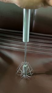 Cây đánh trứng inox 304 cơ xoắn nhấn nhẹ tự xoay 2 chiều vệ sinh an toàn thực phẩm khuyến mãi Hcm