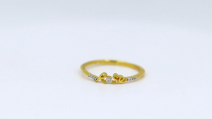 Happy Jewelry แหวนเม็ดเดี่ยว Rose ทองแท้ 9k 37.5% เพชรเกสร