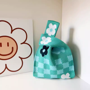 Chinese Valentines Day Gift Knitted Bags Holiday Gift Bag Heart Fancy Niche Style Hand Gift Wedding Tote Handbag