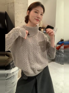 SENWA | Áo Sweater Knitted Mềm Mại Retro Bép Rộng Màu Xám