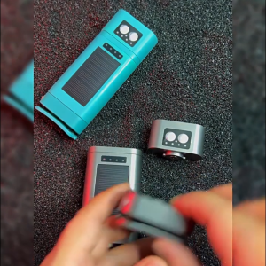 ไฟพลังงานแสงอาทิตย์ 4650mAh มือถือ/หัวไฟ/ตั้งแคมป์ กันน้ำ Type-C ชาร์จเร็ว 3-in-1