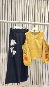 MaxMessi - NADEEN áo tay lửng hở vai thêu tay