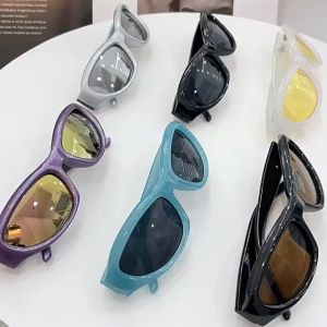 Douyin Korean popular retro cat eye star sunglasses hot girl cyberpunk large frame sunglasses futuristic street photography sun protection plastic resin eyes太阳镜