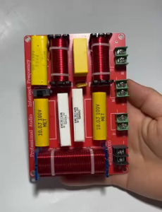 Mạch phân tần A3005 - giá 1 cái lắp 1 bass 1 trung 1 treble - hàng nhập khẩu
