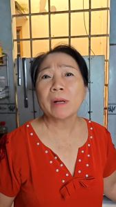 Chai nước tẩy rửa đa năng Dr Natro Tẩy Sạch Mọi Vết Bẩn Trên Các Bề Mặt 500ml (Tặng gói nước dưỡng hoa tươi lâu 5ml kèm miếng nhám chà đa năng)