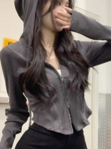 เสื้อแจ็คเก็ตคาร์ดิแกนแขนยาวมีฮู้ดทรงเข้ารูปสำหรับผู้หญิง สีเทา แฟชั่นฤดูใบไม้ร่วง เสื้อสั้น เสื้อคลุมกันหนาวสุดเท่