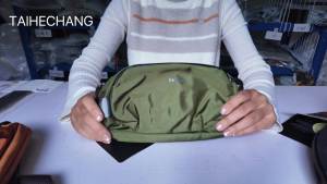 bellry Australia Venture Ready Sling 2.5L Explorer Chest Bag Light Commuter Bag