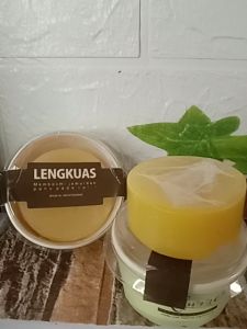Sabun Herbal Aduzze Lengkuas Sabun Panu Sabun Anti Bakteri Antiseptik
