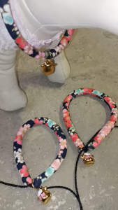 1-6pcs Pet Dog cat Cute Floral Collar with Black String and Bell
