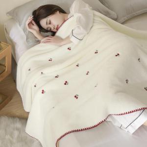 Thickened Embroidered Coral Fleece Blanket Shawl Office Nap Blanket Air Conditioner Cover Blanket Sofa Cover Blanket Bedding
