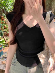 Áo Thun Tay Ngắn Màu Xanh Tím Lụa Băng Dệt Kim Cổ Chữ V Dáng Ôm Mùa Hè Cho Nữ Áo Thun Không Đối Xứng Độc Đáo