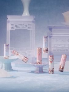 Flower Knows Butterfly Cloud Collar Collection Glossy Son bóng 3.5g dưỡng môi ít trôi lớp bóng