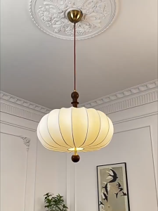 Đèn Thả Trần Phong Cách Pháp Cổ Trung (Vintage Châu Âu) – Chao Vải Hoa Văn Gỗ Tự Nhiên