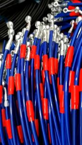 สายถักเบรคหน้า สายน้ำมันเบรคแท้ ข้อต่อท่อน้ำมันอลูมิเนียมอัลลอยด์ ทนต่อแรงดันสูง ลวดถักสแตนเลส รถจักรยานยนต์ส่วนใหญ่