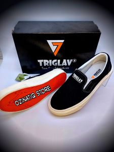 SEPATU TRIGLAV TERBARUSEPATU SANTAI PRIA DAN WANITASPATU TRANDY ANAK MUDA