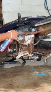 COMBO Tẩy Rửa Xe Tẩy Rỉ Sét HP LUBE Kèm Tẩy Nhớt Chai 500ml Và Bôi Trơn Chống Rỉ Sét chai 450ml