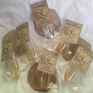 HOT PROMO 50 Pcs Souvenir Parfum / Souvenir Pernikahan