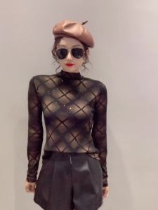 REHIN ผู้หญิงฤดูใบไม้ร่วงและฤดูหนาวใหม่แฟชั่นเสื้อถักคอสูงแขนยาวเสื้อยืด Slim Bottoming เสื้อ