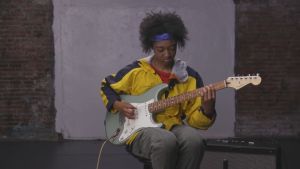 FENDER® PLAYER STRATOCASTER HSH กีต้าร์ไฟฟ้า บอดี้ไม้เอลเดอร์ | ประกันศูนย์ 1 ปี PS MUSIC