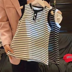 Fashionable Childrens Summer Dress