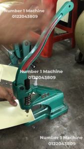 Eyelet Machine And Mould (Buy 1 Machine FREE 1 Eyelet Mould) 鸡眼机和模具 (买一鸡眼机送一鸡眼模具） Mesin Eyelet Dan Acuan  (Beli Satu Mesin Percuma 1 Acuan Eyelet )