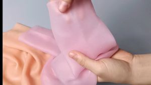 1Pair Silicone Moisturizing Socks Softening Dry Cracked Feet Rough Skins Anti Slip Aloe Socks for Dry Cracked Feet Women