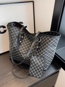 กระเป๋าถือทรงสี่เหลี่ยมด้านเท่าสไตล์เกาหลีสำหรับใส่ไปทำงานขนาดใหญ่สำหรับผู้หญิง กระเป๋าสะพายไหล่แบบลำลอง สไตล์วินเทจ ใหม่ 2025 กระเป๋าถือ PU ลายสีพื้น