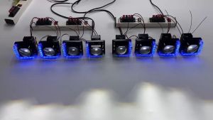 ฝาครอบเลนส์ไฟโปรเจคเตอร์ Bi LED RGB matrix ขนาด 1.5 นิ้ว พร้อมไฟวิ่งกลางวันและไฟเลี้ยว