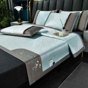 New Fine Foldable Cool And Breathable Icesilk Bed Mattress Cooler