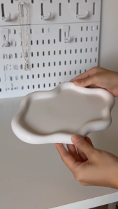 RakanKu MALAYSIA 26CM Unique Ceramic Cloud Tray Ins Jewelry Tray Decorative Key Watch Jewellery Tray Countertop Trinket Dish Dulang Perhiasan 陶瓷托盘
