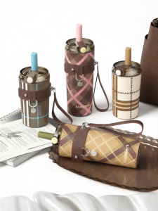 bloommark | Straw Insulated Large Capacity Car Ceramic Lining Mug