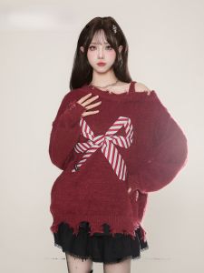 เสื้อสเวตเตอร์ถักสีแดง XUNXI ผ้าขนสัตว์เนื้อนุ่ม ทรงหลวม คอวี แขนยาว ปกโปโล สำหรับผู้หญิง ฤดูใบไม้ร่วง 2024