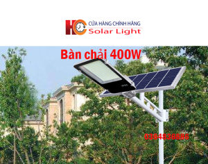 Đèn pha năng lượng mặt trời bàn chải HC SOLAR LIGHT phi thuyền 500W Vỏ nhôm Tấm pin 67x44 cm Kiểu led mới Ánh sáng trắng