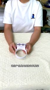 เครื่องประดับที่วางไดร์เป่าผม สติกเกอร์กาว ที่นิยมใช้สติกเกอร์กาวในการติดผนัง