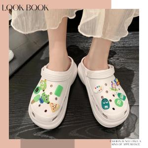 NQshop Cute รองเท้าแตะผู้หญิง รองเท้าแฟชั่นสไตล์เกาหลีมีตัว jibbitz ทันสมัย พร้อมส่งมากแม่