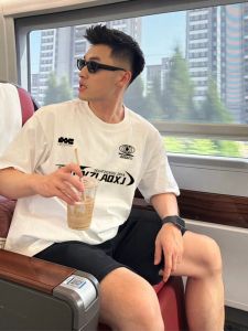 เสื้อยืดคอกลมแขนสั้นผ้าฝ้ายแท้พิมพ์ลายสไตล์อเมริกันสำหรับผู้ชาย ทรงหลวม สไตล์ลำลอง ฤดูร้อน แฟชั่นสตรีท