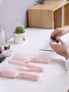 (Ready Stock)XILAOTOU Cute Animal Paw Women Massage Comb 西老头可爱猫抓按摩梳子