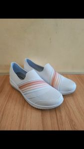 (COD) TERMURAH Sepatu Karet Wanita Santai Slip On ATT SWP 480