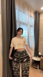 กางเกงลายช้าง กางเกงช้างขายาว ขาปล่อย งานแบรนดืไทย ใส่สบายไม่อึดอัด เนื้อผ้านุ่มฟู ยืดหยุ่นสูง ผ้าแข็งแรงมีน้ำหนัก ขนาดไซส์ Freesize ใส่ได้ทั้งผู้ชายและผู้หญิง