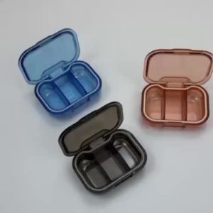 Mini Portable Jewelry Box with Dust-Proof and Moisture-Proof Sealing Silicone Storage Compartment for Separating and Organizing