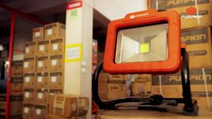 ไฟสปอร์ตไลท์ไร้สาย INF-18LS/50299 PUMPKIN INFINITY POWER 20V