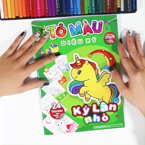 Sách Tô màu diệu kỳ - Kỳ lân nhỏ - Megabook