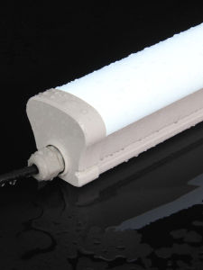 โคมไฟป้องกันสามดวง PC LED แบบบูรณาการแถบยาวกลางแจ้งกันระเบิดกันน้ำกันความชื้นโคมไฟห้องน้ำห้องเย็นสำหรับโรงงานและโรงงาน