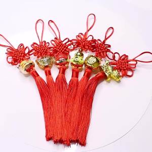 2pcs/pack Chinese Knot Tassel Pendant Hanging Festive Red Tassel Pendants for Spring Festival Party Home Decorations 23-25cm
