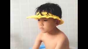 Topi Keramas Anak - Shower Hat Kuning/Biru/Pink - Solusi Praktis Keramas Anak - Random Warna (NO RETUR NO COMPLAIN)