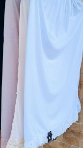 Rok Daleman Wanita Panjang Motif Sulaman Katun Lembut Adem dengan Pinggang Elastis