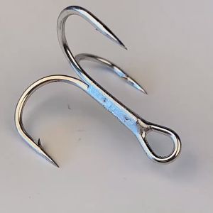 Suke 20pcs New product Sanben hook with barbed anchor 20 pcs/pack lure fishing tackle High Carbon Steel Fishing Hook Barbed Treble Hooks Fishhooks Carp Fishing Tackle Round Bend For Bass