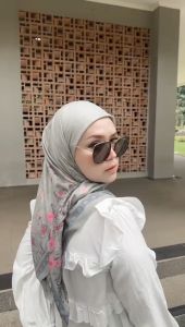 SKYSHOP HIJAB SABIYA SERIES BY BANIESCOOP BAHAN VOAL ULTRAFINE HQ KERUDUNG SEGI EMPAT MURAH PAKAI BOX