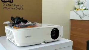 Proyektor BenQ MX532: Solusi Kebutuhan Bisnis dan Presentasi